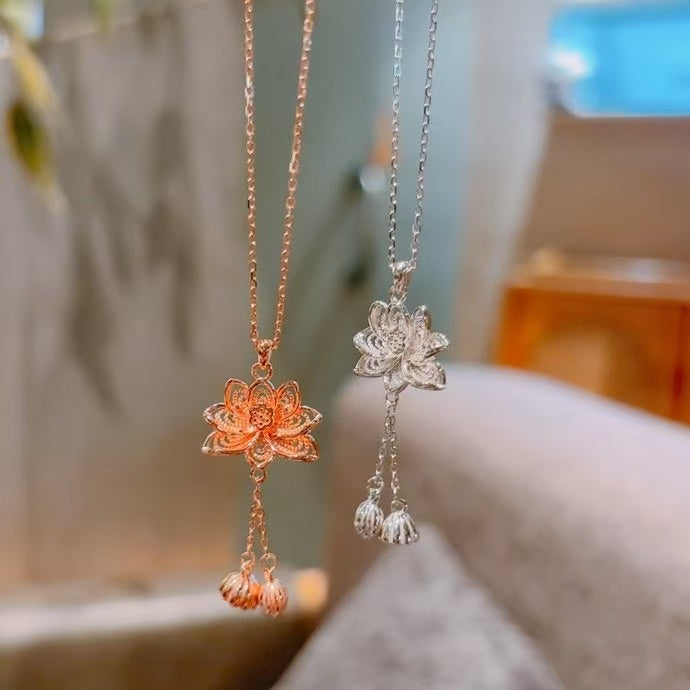 12. Liontin Bunga Teratai Perak 999 dengan Tanda & Sertifikasi S999 12. Lotus Flower Pendant Siver 999 with S999 Mark & Certification